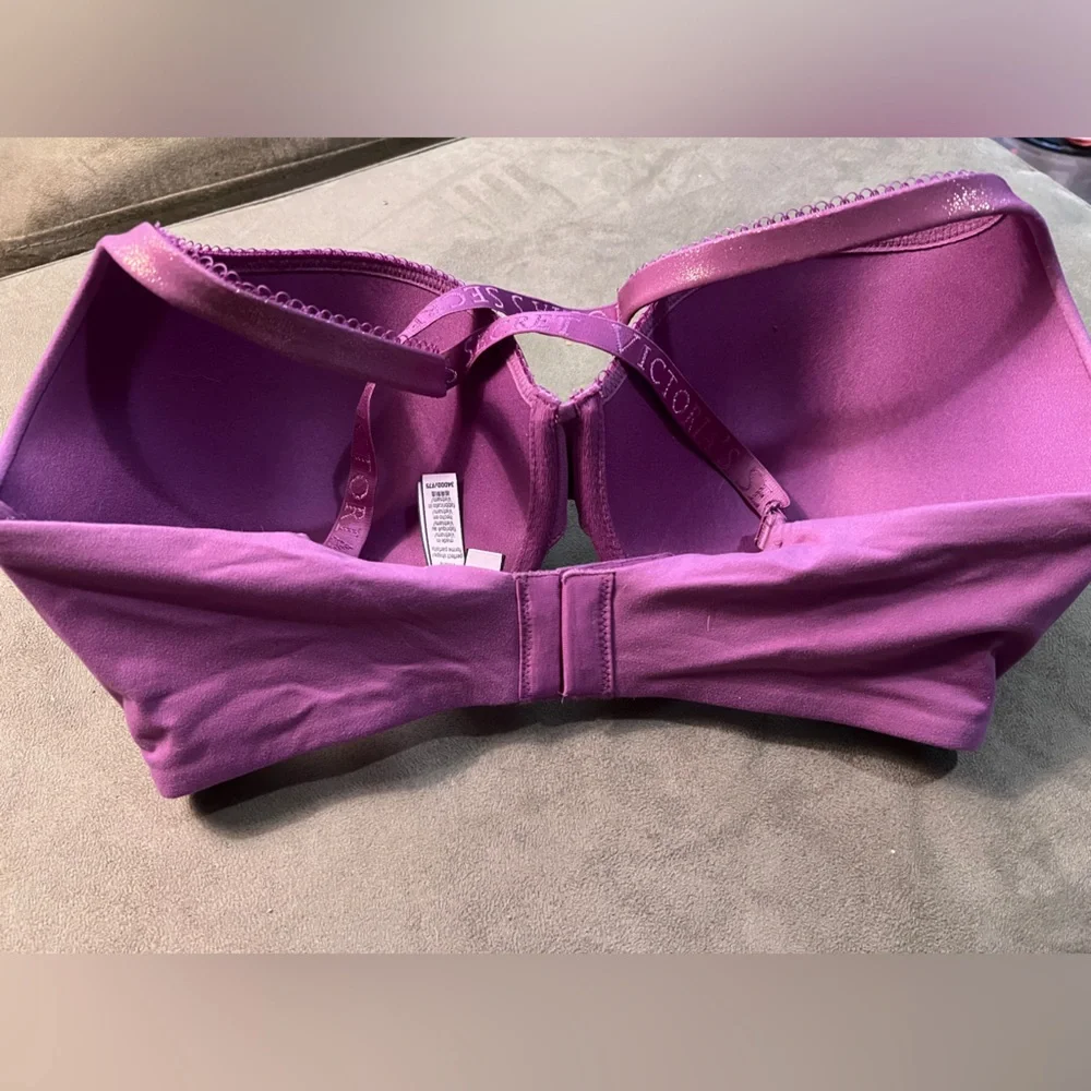 3 for $20 Victoria’s Secret Bra -Like New - Picture 3 of 4